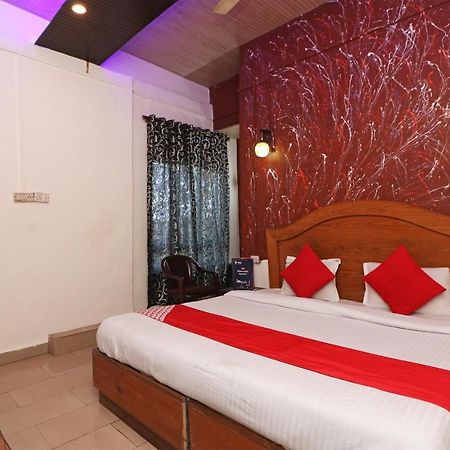 Oyo 72429 New Abhinandan Hotel Amroha Exteriör bild
