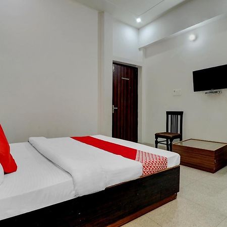 Oyo 72429 New Abhinandan Hotel Amroha Exteriör bild