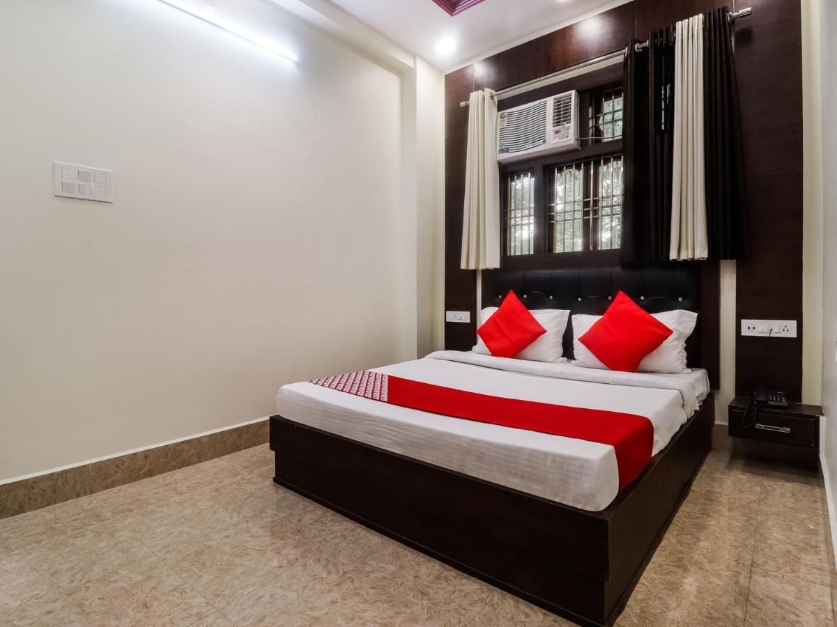 Oyo 72429 New Abhinandan Hotel Amroha Exteriör bild