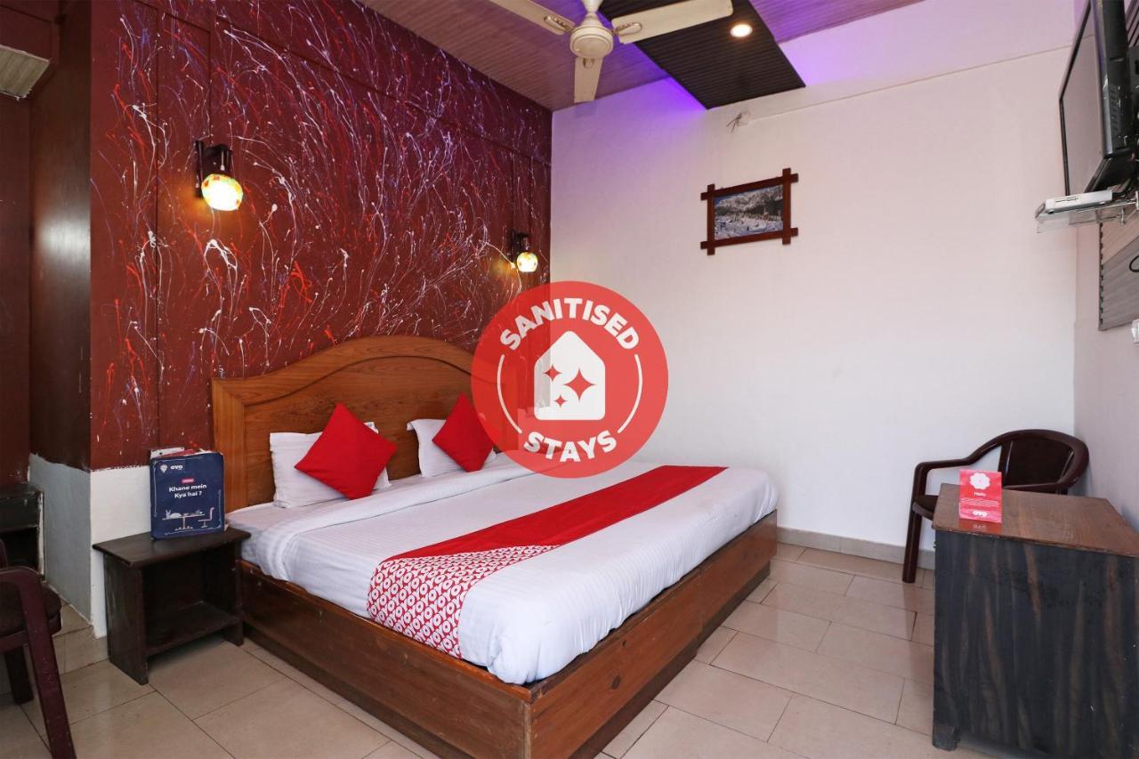 Oyo 72429 New Abhinandan Hotel Amroha Exteriör bild